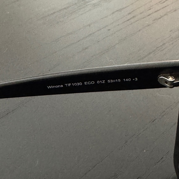 Tom Ford oversized sunglasses with original case. - Picture 5 of 6